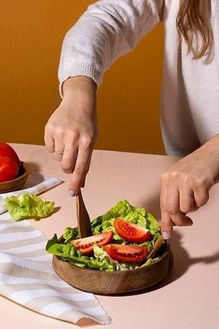 飞机偶遇明星小李,云端上的温暖瞬间