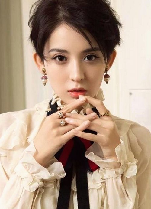 李易峰动态引关注：背后真相与娱乐圈现状解析