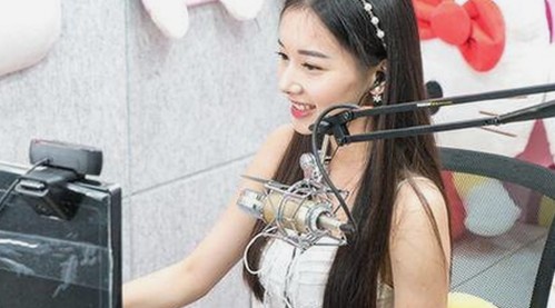 王大锤：从普通青年到网络“吃瓜王”的搞笑崛起之路